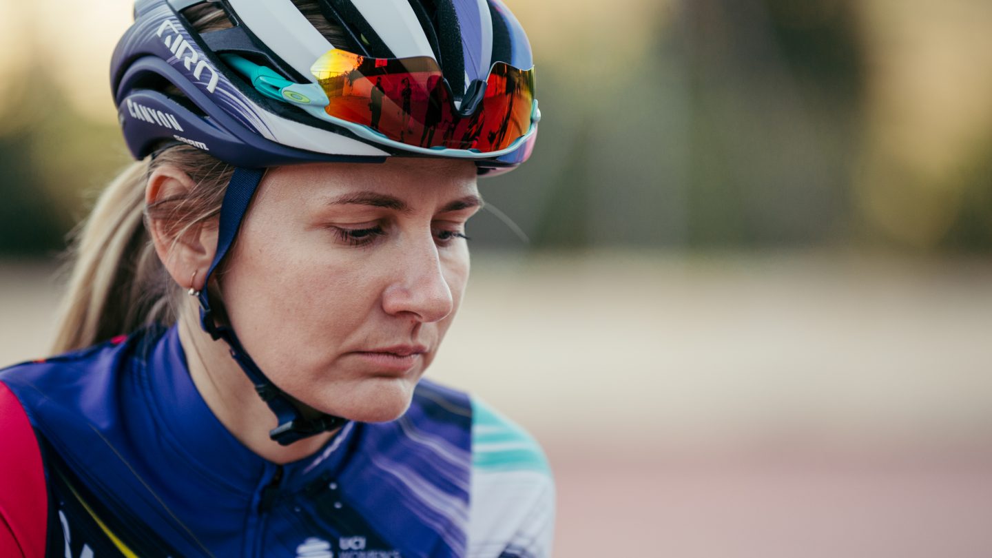 Alena Amialiusik :WMNCYCLING